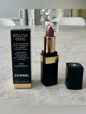 Chanel Rouge Coco Longwear Satin Lipstick Mini - 104 (Mademoiselle)